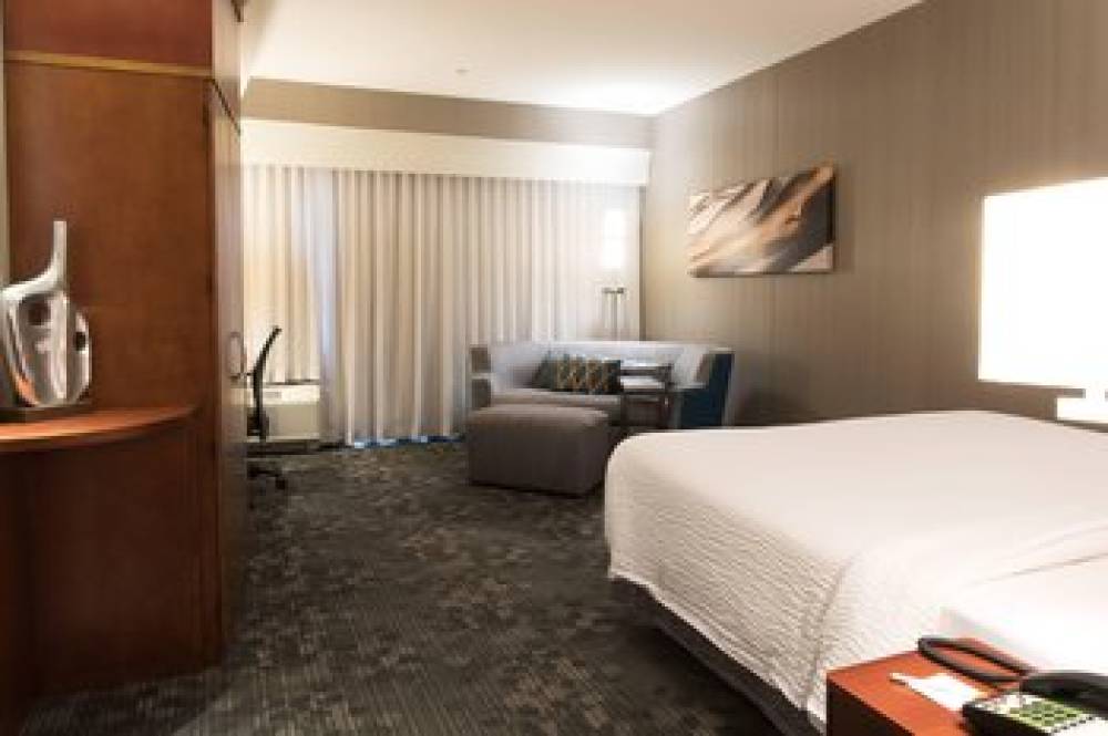 Courtyard By Marriott Fort Worth West At Cityview 10