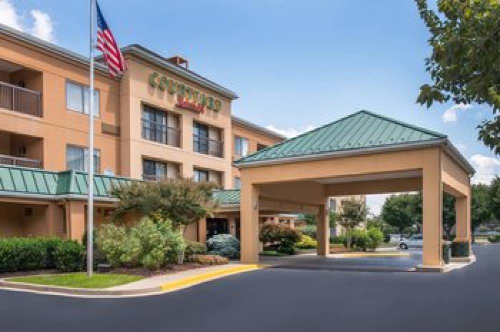 Courtyard By Marriott Frederick 2