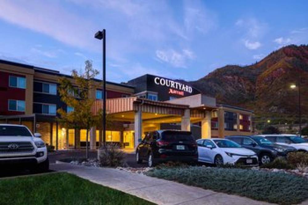 Courtyard By Marriott Glenwood Springs 2