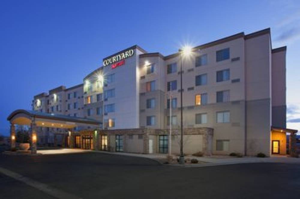 Courtyard By Marriott Grand Junction 2