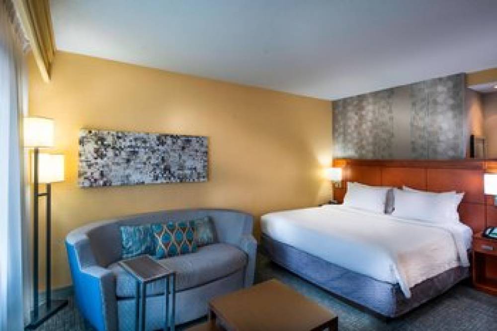 Courtyard By Marriott Greensboro Airport 9