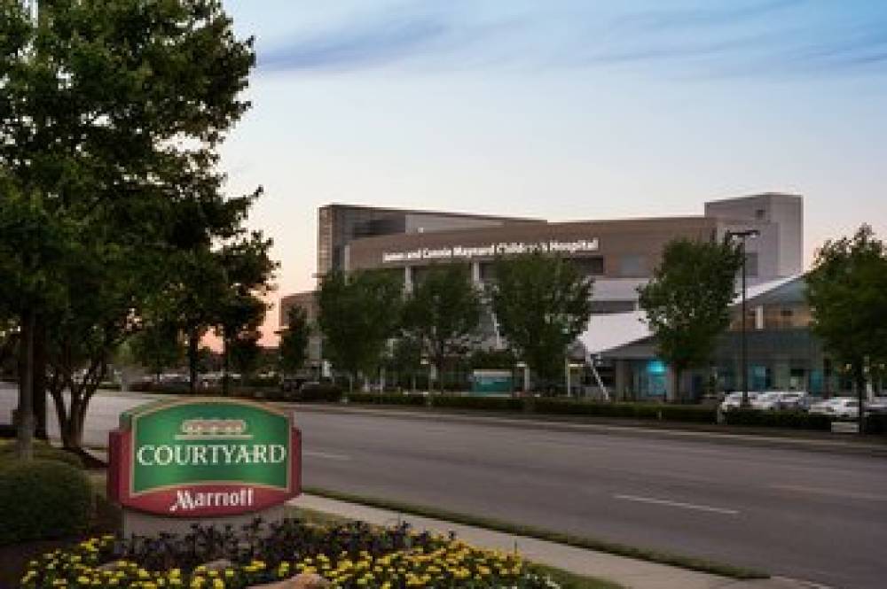 Courtyard By Marriott Greenville 3