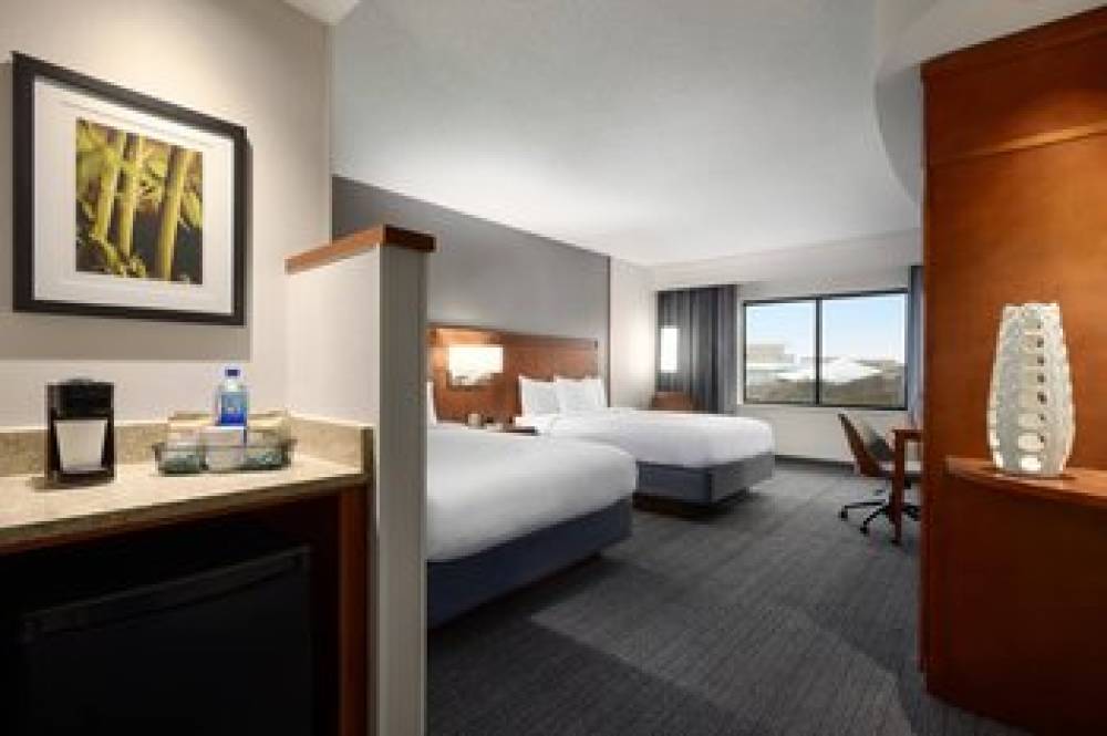 Courtyard By Marriott Greenville 7