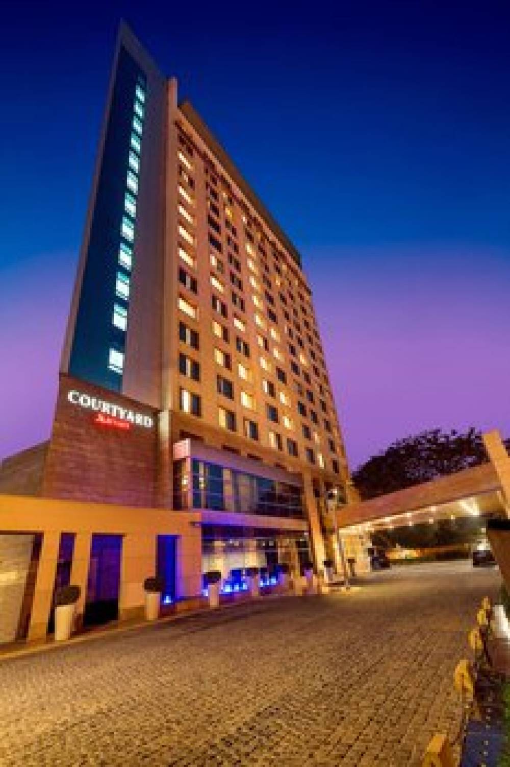 Courtyard By Marriott Gurugram Downtown