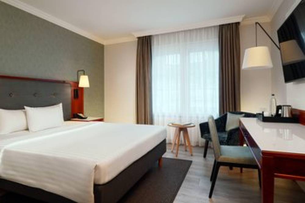 Courtyard By Marriott Hamburg Airport 7