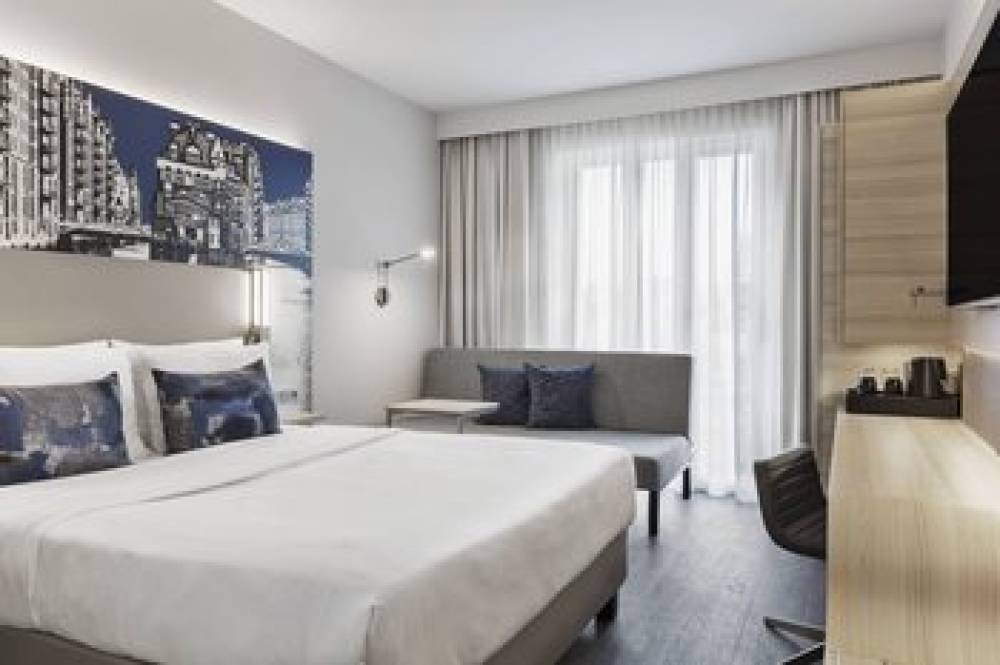 Courtyard By Marriott Hamburg City 8