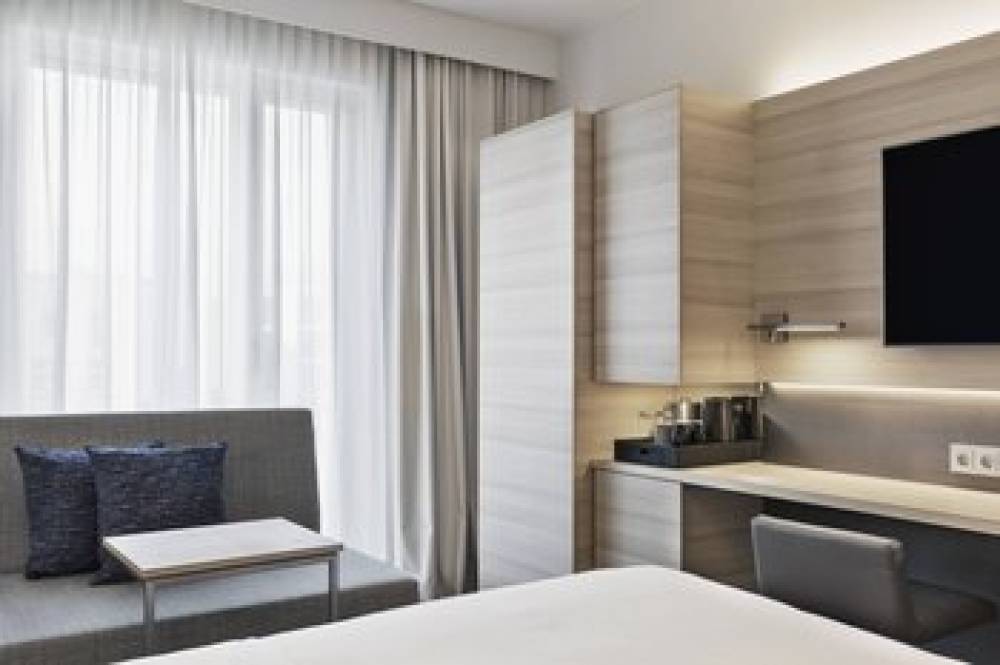 Courtyard By Marriott Hamburg City 10