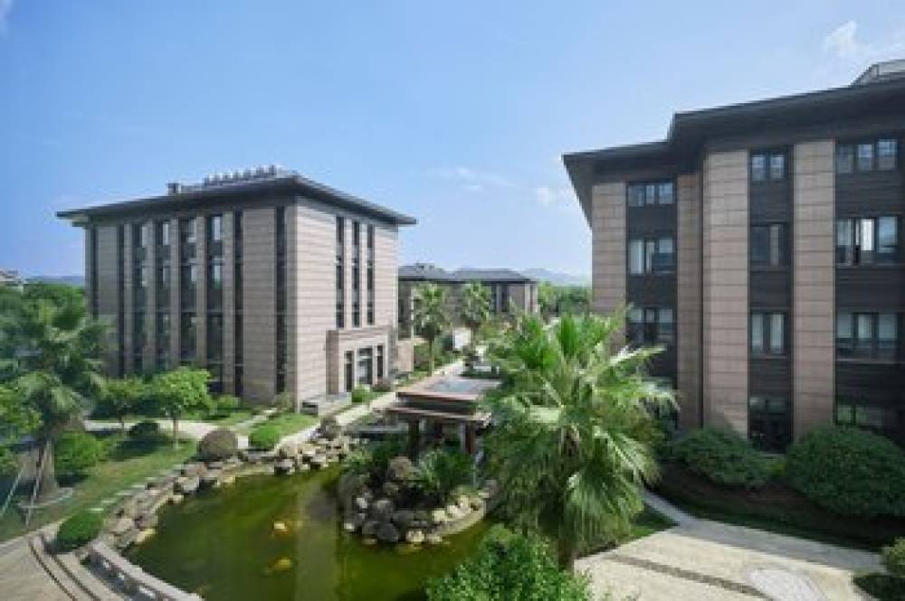 Courtyard By Marriott Hangzhou West 7