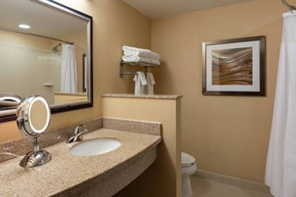 Courtyard By Marriott Harrisburg Hershey 10