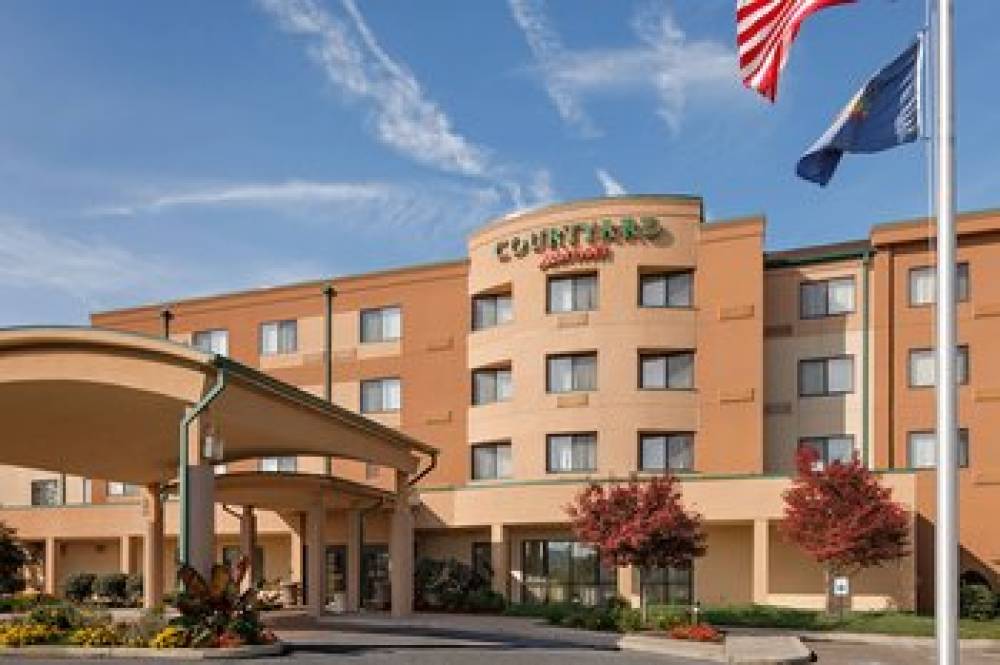 Courtyard By Marriott Harrisburg Hershey 2