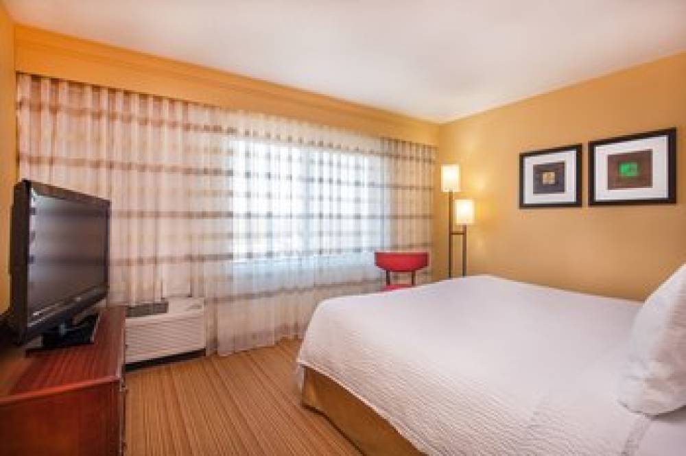 Courtyard By Marriott Hartford Manchester 6