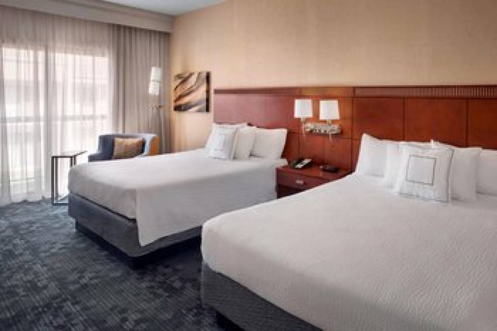 Courtyard By Marriott Hartford Windsor Airport 5