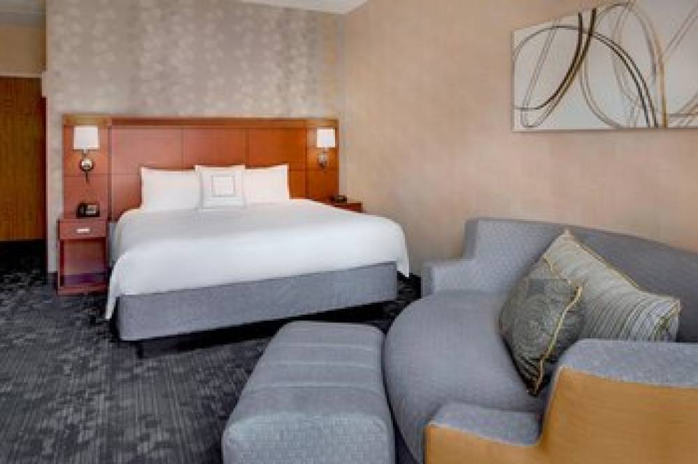 Courtyard By Marriott Hartford Windsor Airport 6