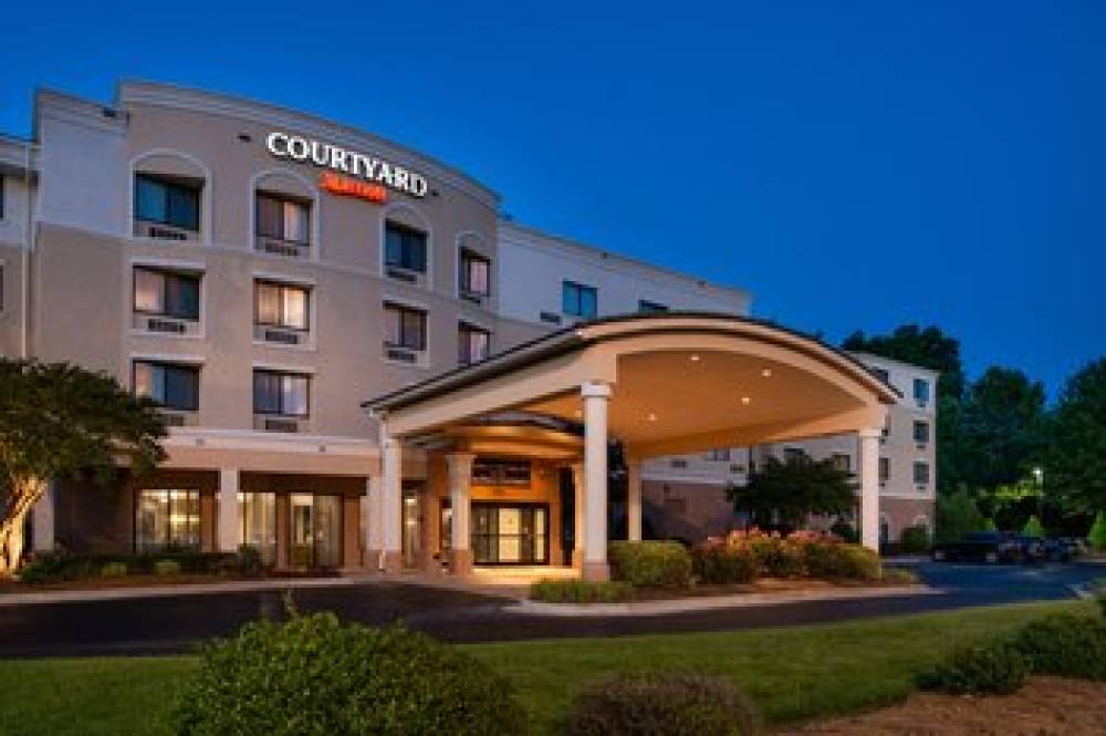 Courtyard By Marriott High Point 2