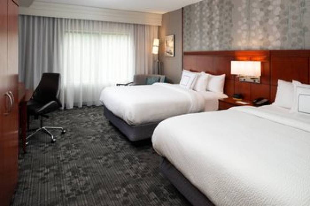 Courtyard By Marriott High Point 10