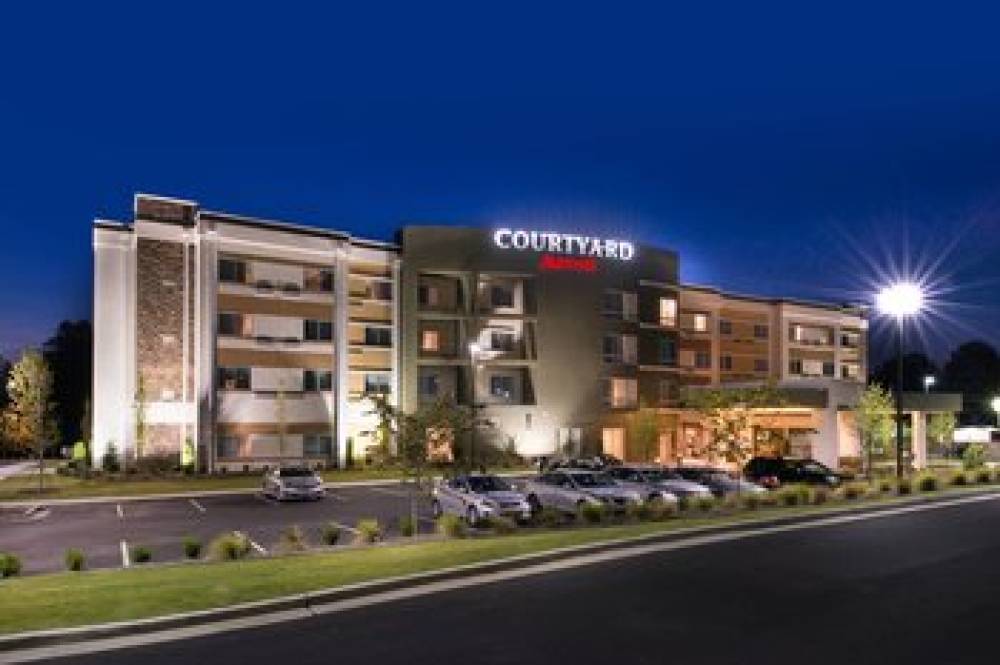 Courtyard By Marriott Hot Springs 2