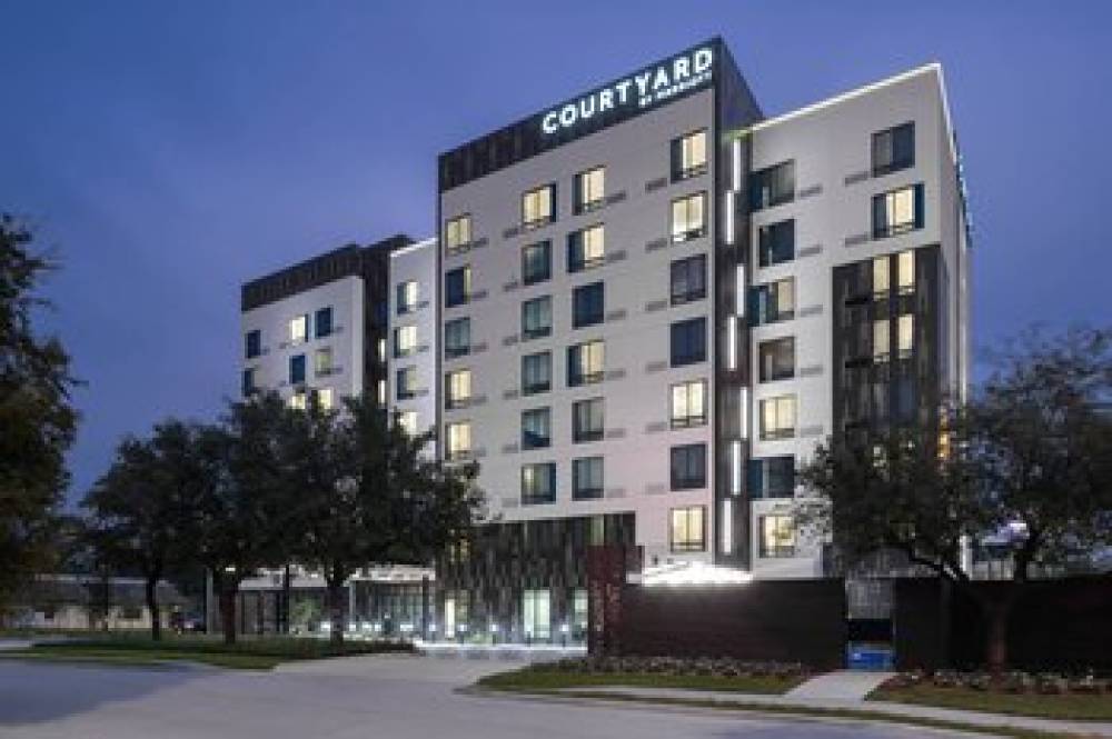 Courtyard By Marriott Houston Heights I-10 1