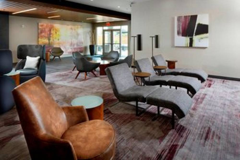 Courtyard By Marriott Houston Intercontinental Airport 5