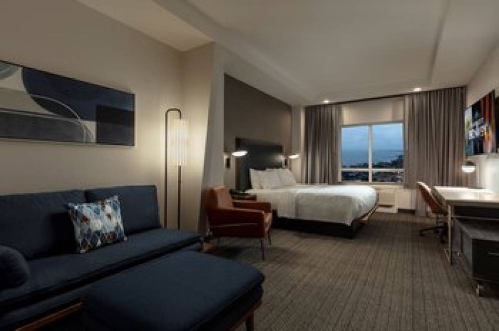 Courtyard By Marriott Houston Kemah 10