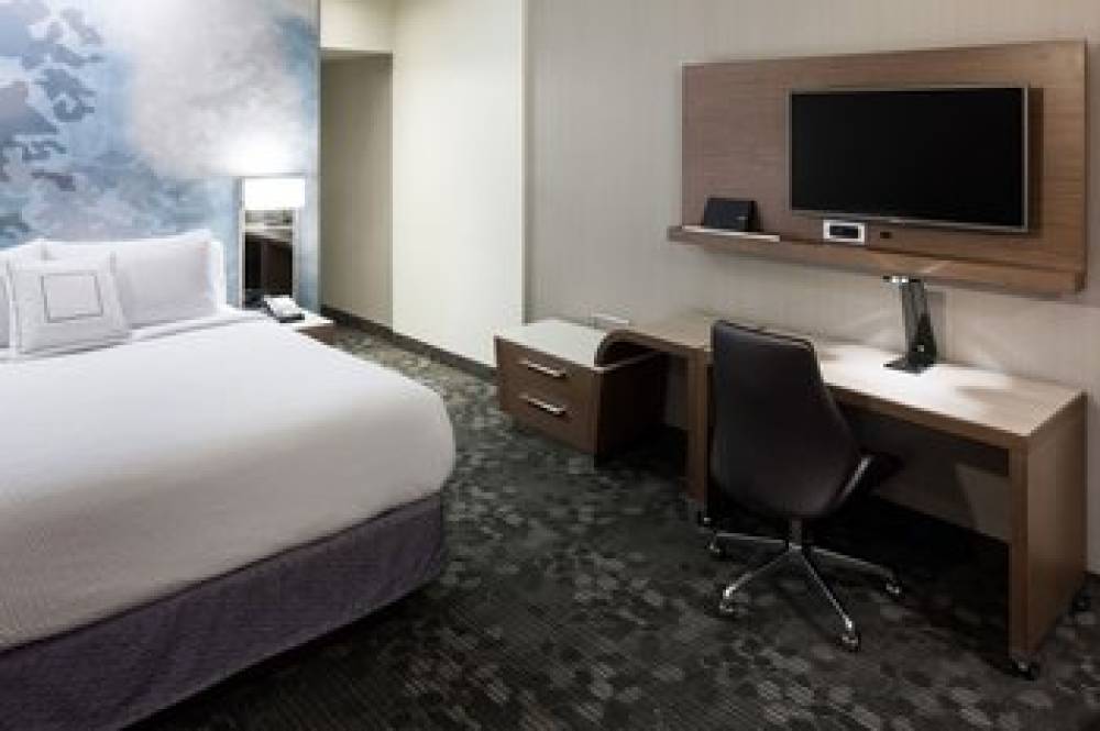 Courtyard By Marriott Houston North-Shenandoah 8