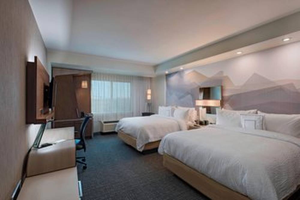 Courtyard By Marriott Houston Sugar Land Lake Pointe 5