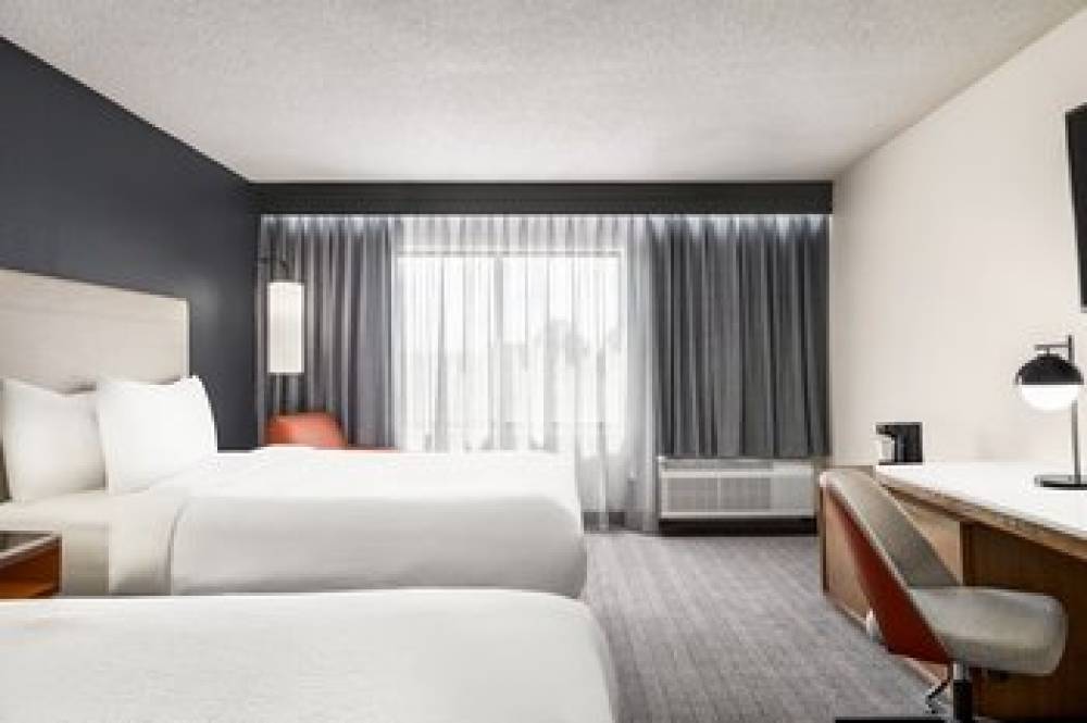 Courtyard By Marriott Houston Sugar Land Stafford 9