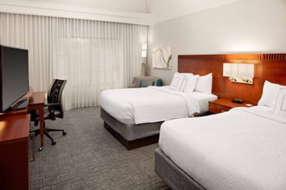 Courtyard By Marriott Houston-West University 5