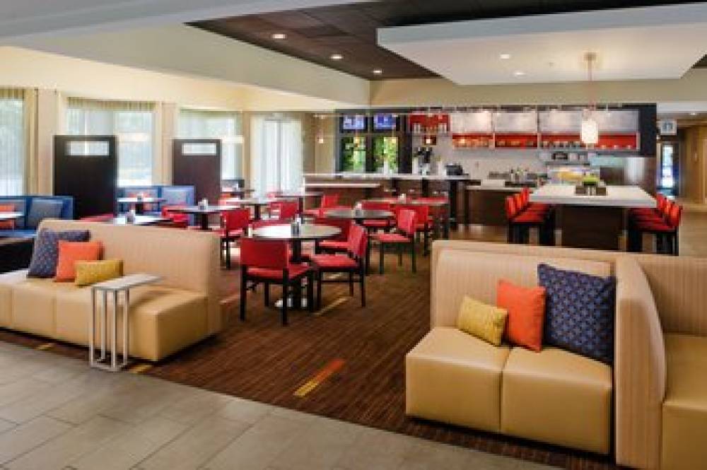 Courtyard By Marriott Huntsville University Drive 3