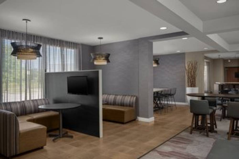 Courtyard By Marriott Indianapolis Northwest 4