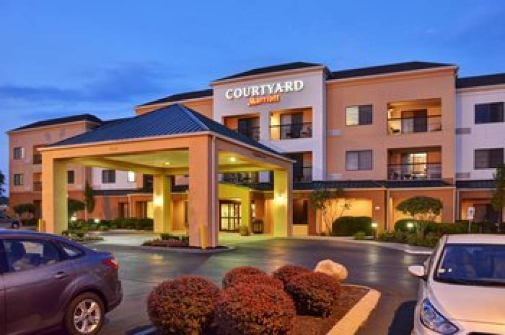 Courtyard By Marriott Indianapolis South