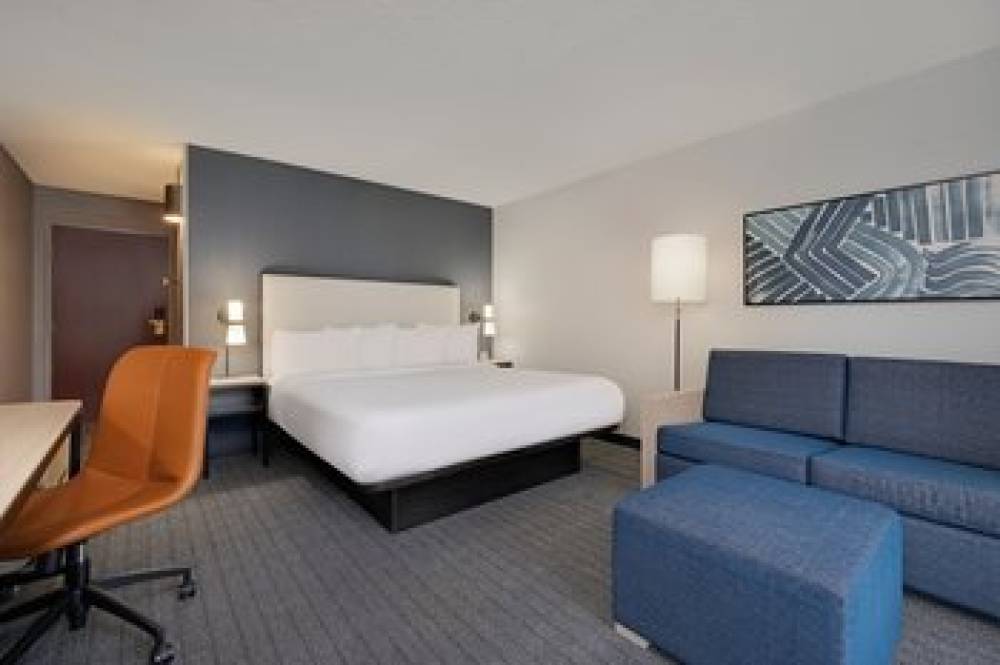 Courtyard By Marriott Indianapolis South 4