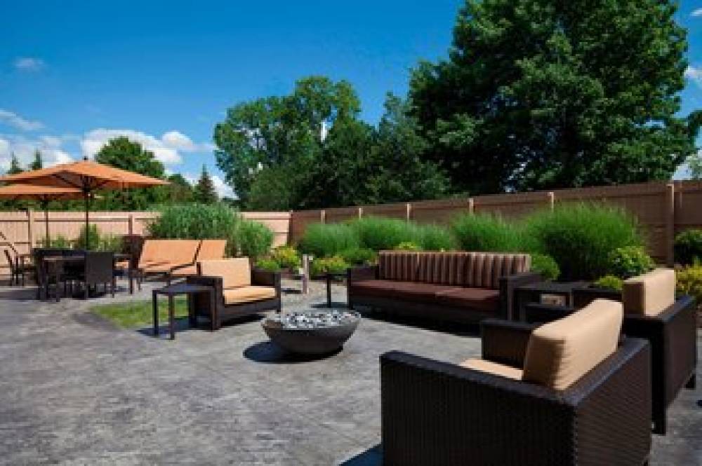 Courtyard By Marriott Ithaca Airport University