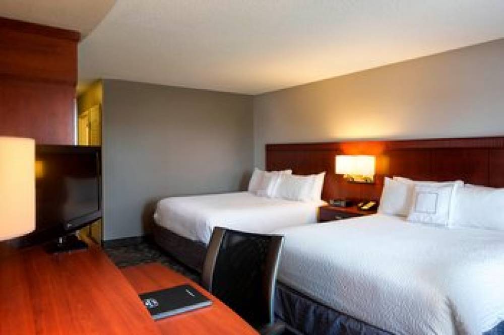 Courtyard By Marriott Jackson 8