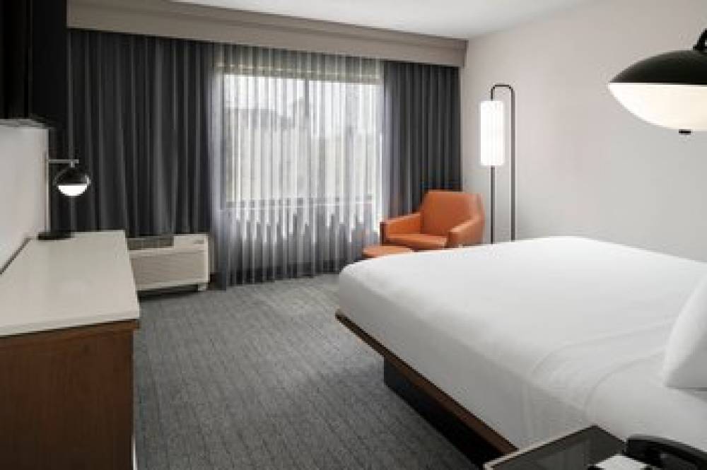 Courtyard By Marriott Jacksonville Butler Boulevard 10