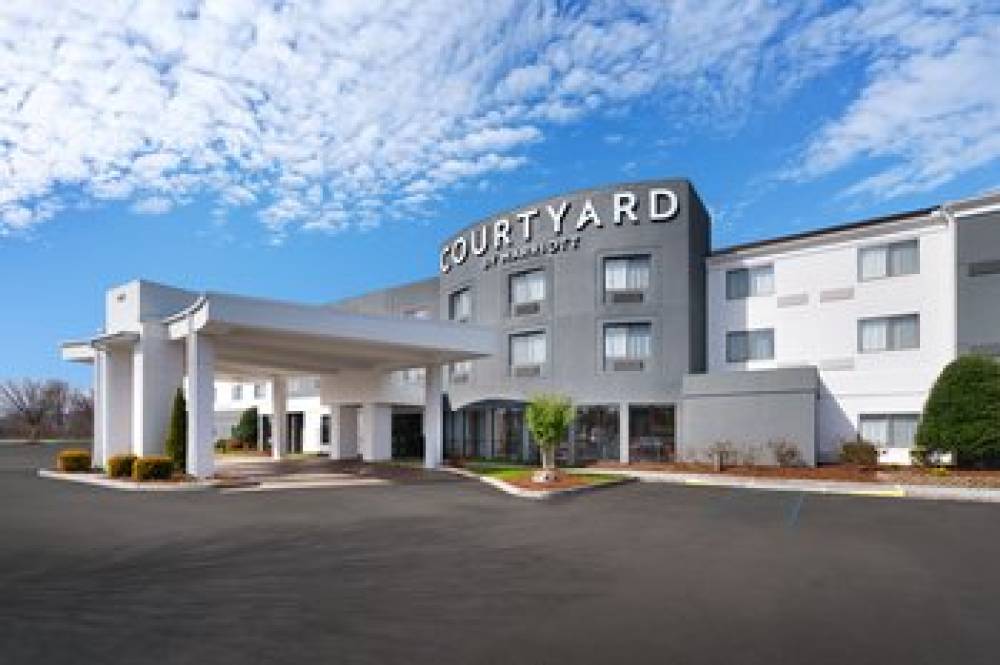 Courtyard By Marriott Johnson City 1