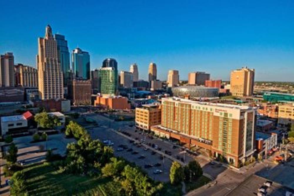 Courtyard By Marriott Kansas City Downtown Convention Center 1