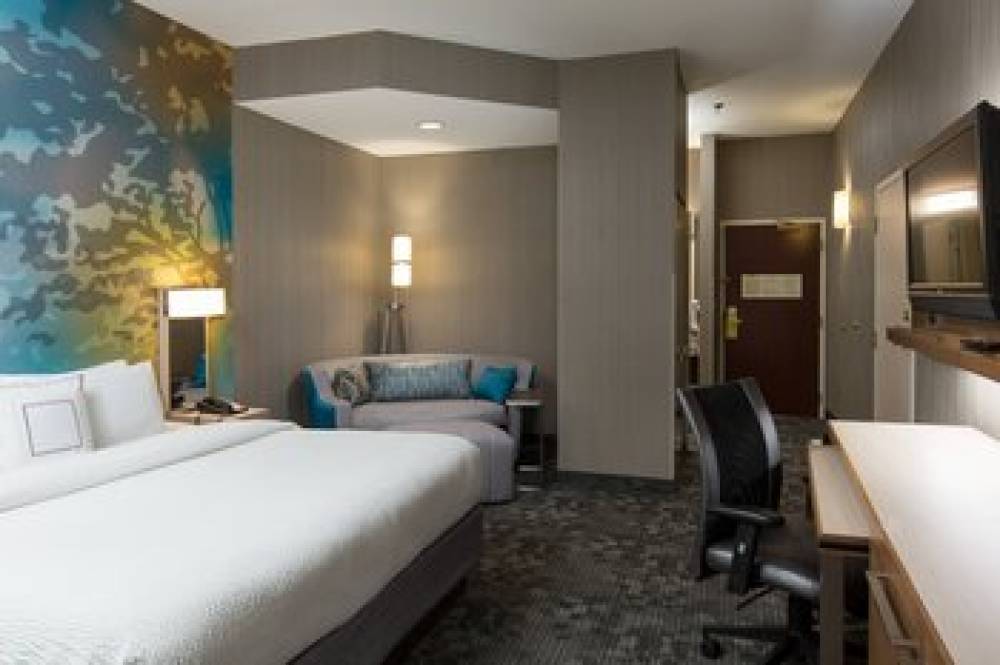 Courtyard By Marriott Kansas City East-Blue Springs 9