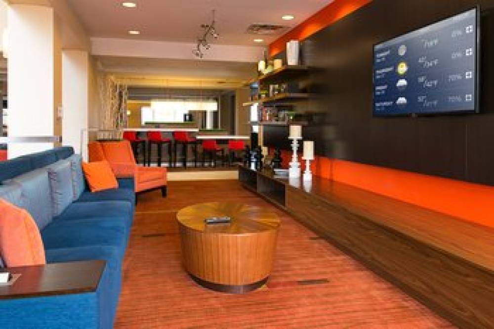 Courtyard By Marriott Kansas City East-Blue Springs 5