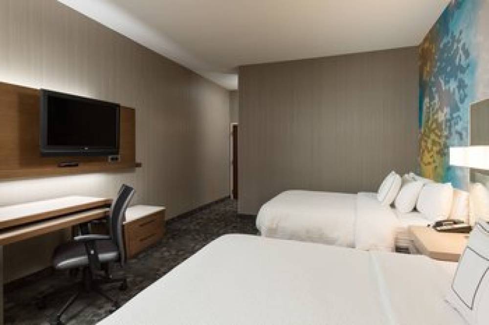 Courtyard By Marriott Kansas City East-Blue Springs 8