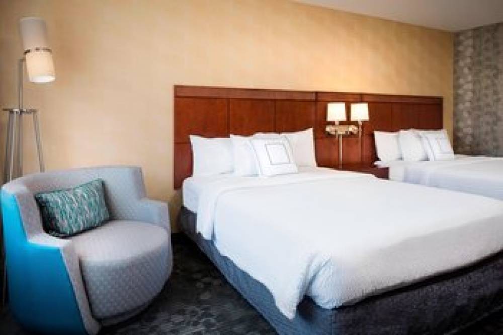 Courtyard By Marriott Kansas City Shawnee 6