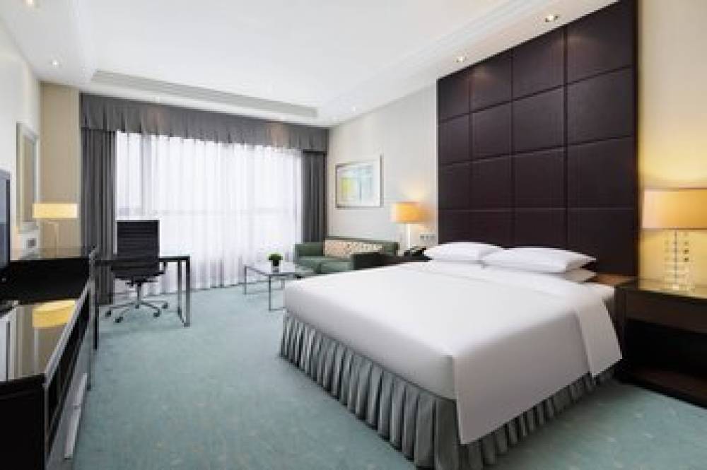 Courtyard By Marriott Kunshan 8