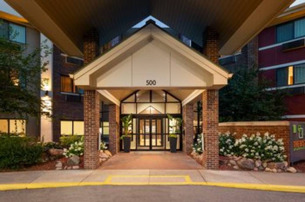 Courtyard By Marriott La Crosse Downtown Mississippi Riverfront 4