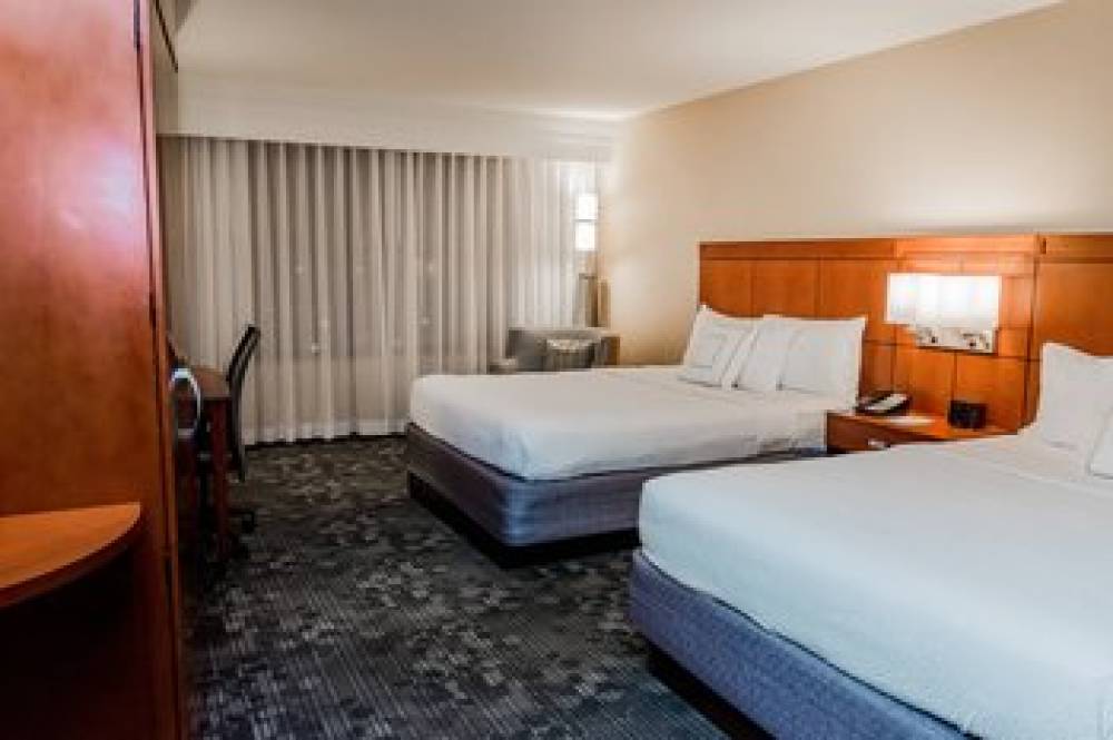 Courtyard By Marriott Lafayette 5