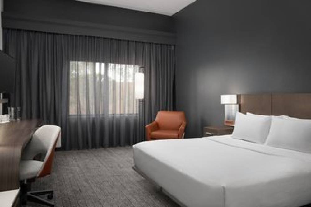 Courtyard By Marriott Lakeland 10