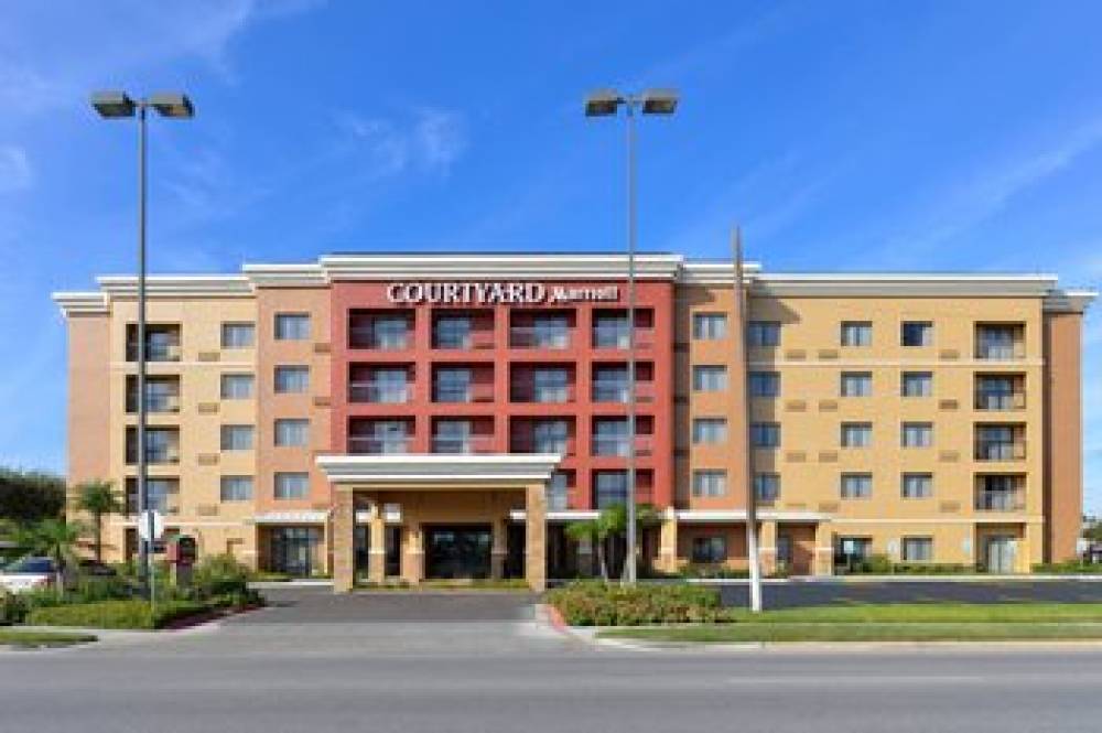 Courtyard By Marriott Laredo 2