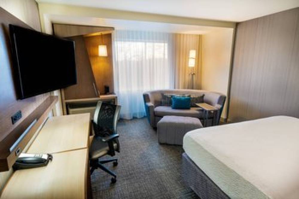 Courtyard By Marriott Largo Capital Beltway 9