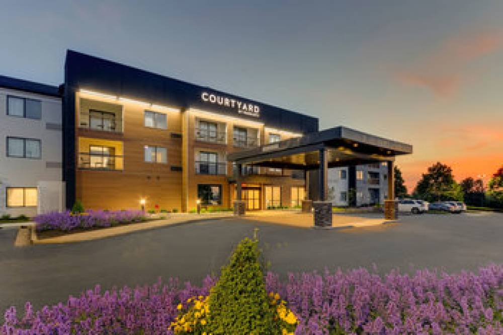 Courtyard By Marriott Lexington South-Hamburg Place 3