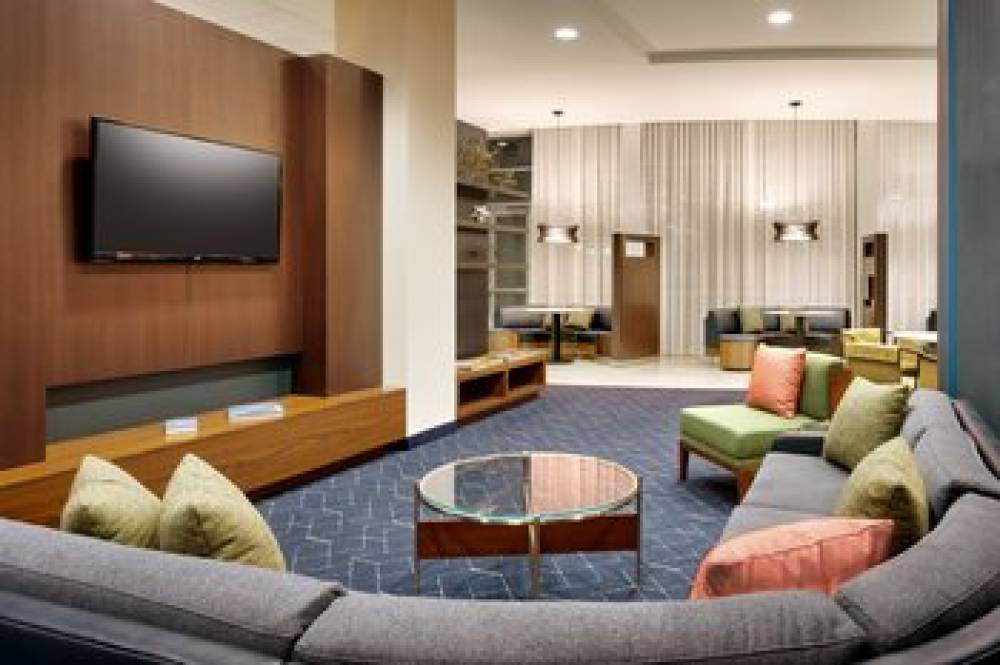 Courtyard By Marriott Lincoln Downtown Haymarket 8