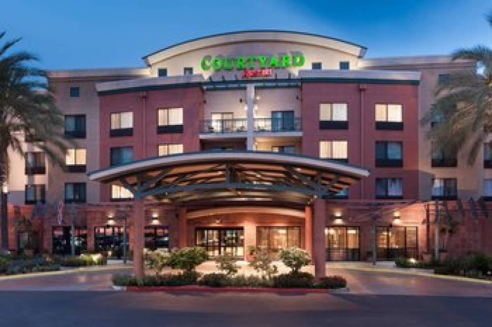 Courtyard By Marriott Los Angeles Burbank Airport 1