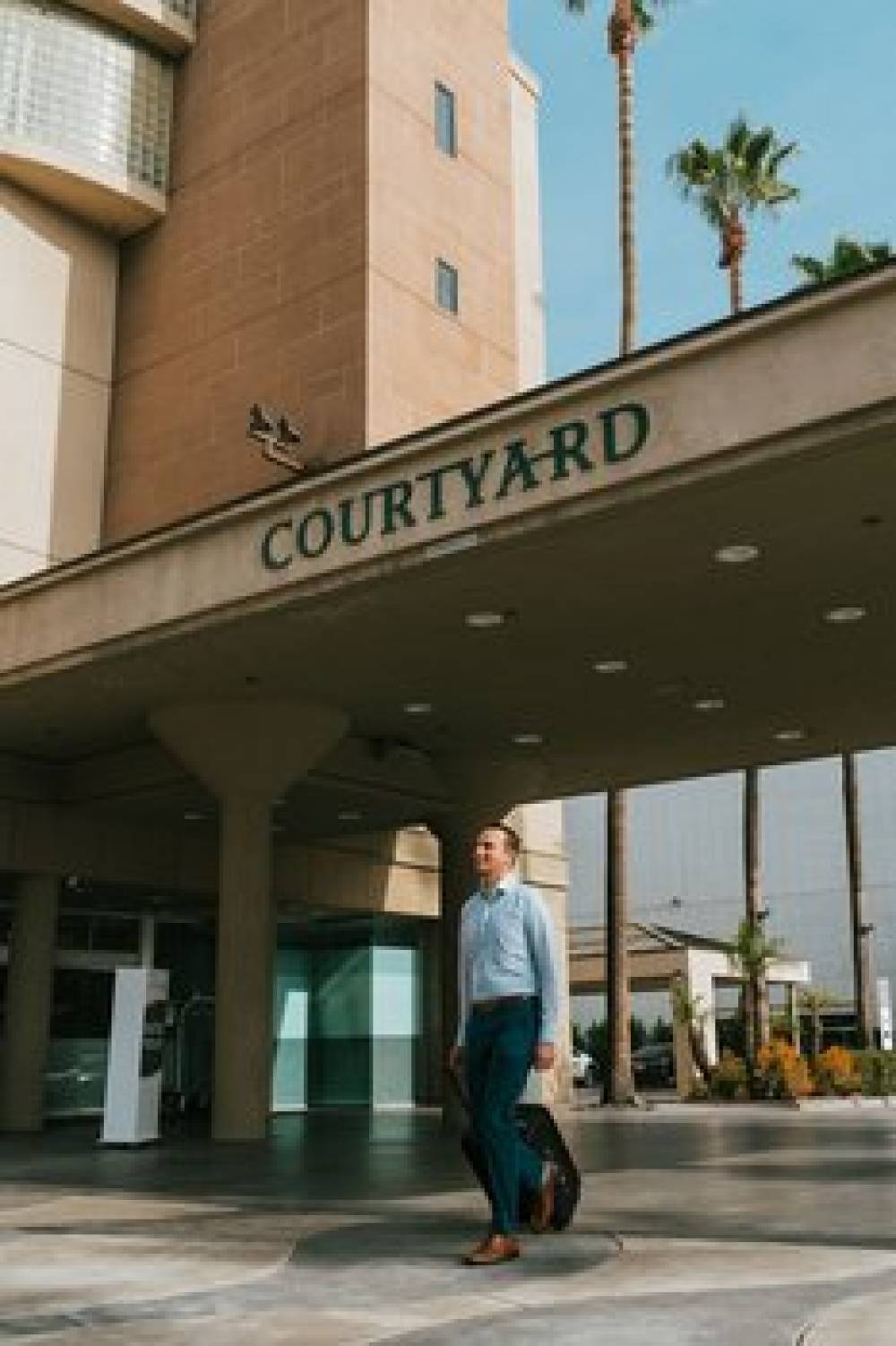 Courtyard By Marriott Los Angeles LAX Century Boulevard 2